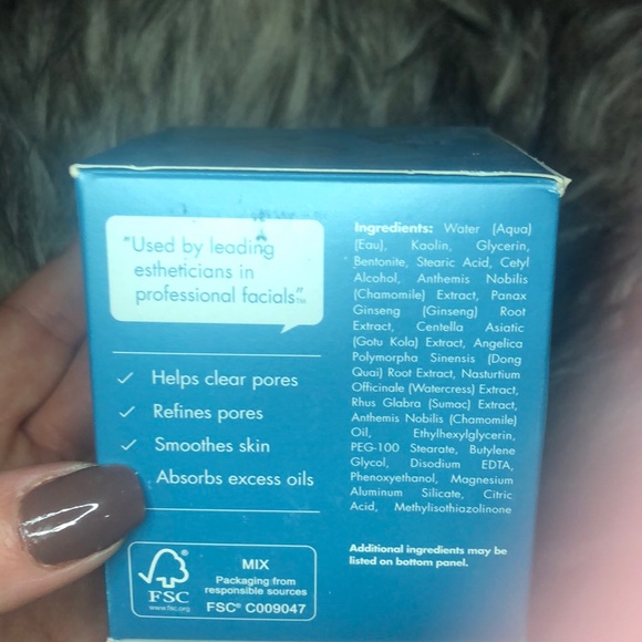 Bioelements restorative clay mask - Picture 3 of 4